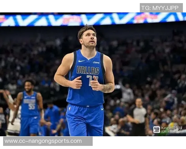 浓眉增重显实力东契奇瘦身展决心达拉斯球队伙食成焦点