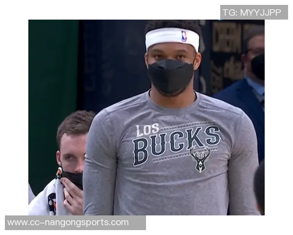 管子煜突破防守连过两人上篮被文班帽封盖精彩瞬间回顾