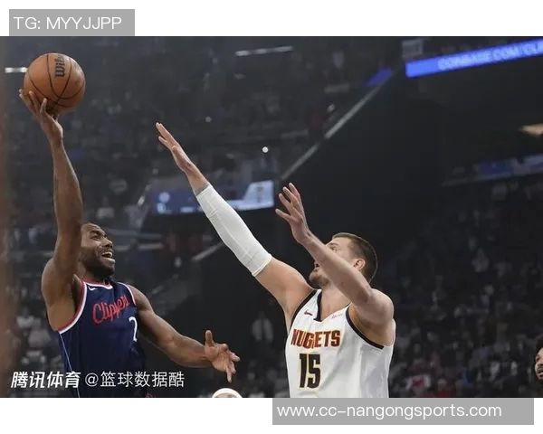 小卡称赞范甘迪执教出色上赛季球队防守表现令人敬佩 小卡称赞范甘迪执教出色上赛季球队防守表现令人敬佩