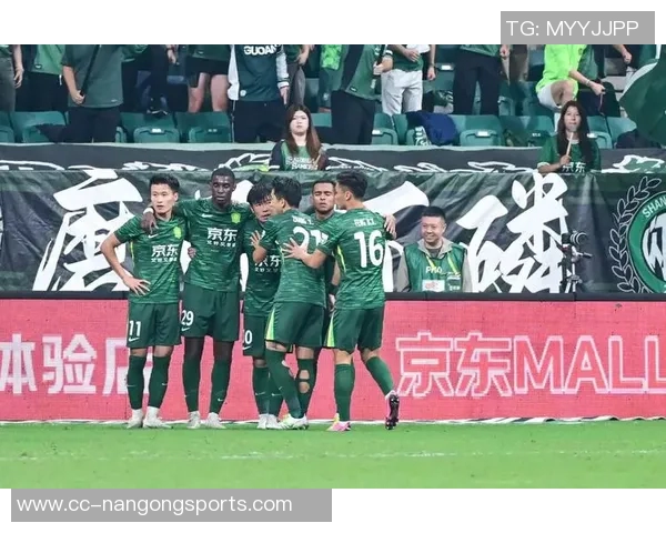 足球报深度解析国安为何从上半程16轮不败沦落至今的困境与挑战 足球报深度解析国安为何从上半程16轮不败沦落至今的困境与挑战