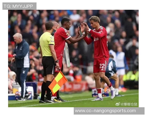 卡拉格建议伊萨克与埃基蒂克双双首发提升球队攻击力 卡拉格建议伊萨克与埃基蒂克双双首发提升球队攻击力