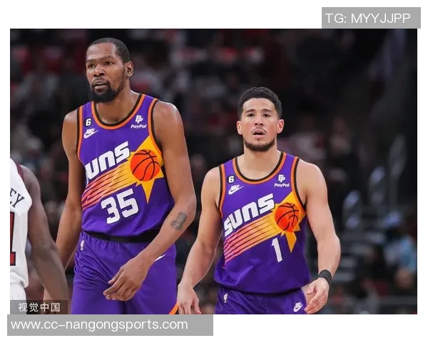 布克表达强烈渴望重返季后赛作为球队领袖他愿意承担更多责任 布克表达强烈渴望重返季后赛作为球队领袖他愿意承担更多责任