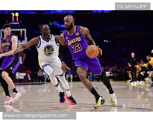 勒布朗强势回归助湖人逆袭活塞豪取11连胜勇士迎战高大阵容挑战 勒布朗强势回归助湖人逆袭活塞豪取11连胜勇士迎战高大阵容挑战