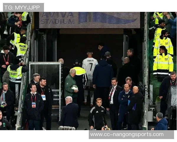 C罗因染红停赛一场已执行不影响世界杯首战出场资格 C罗因染红停赛一场已执行不影响世界杯首战出场资格