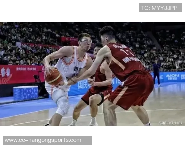 全运会小组赛周琦领衔四川男篮轻松战胜河南队取得胜利 全运会小组赛周琦领衔四川男篮轻松战胜河南队取得胜利