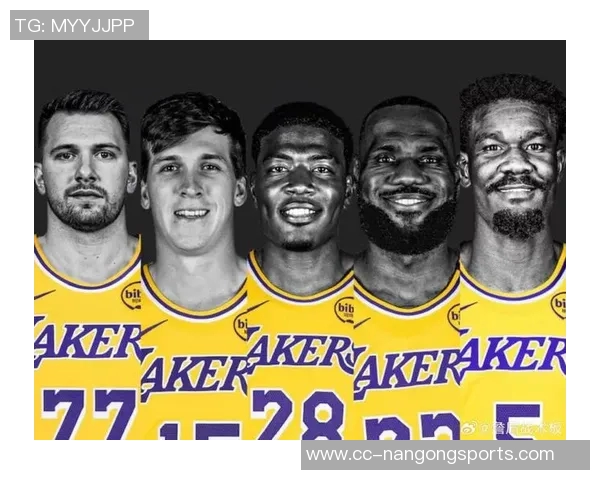 湖人对阵太阳首发阵容解析詹姆斯复出对位狄龙艾顿迎战马威